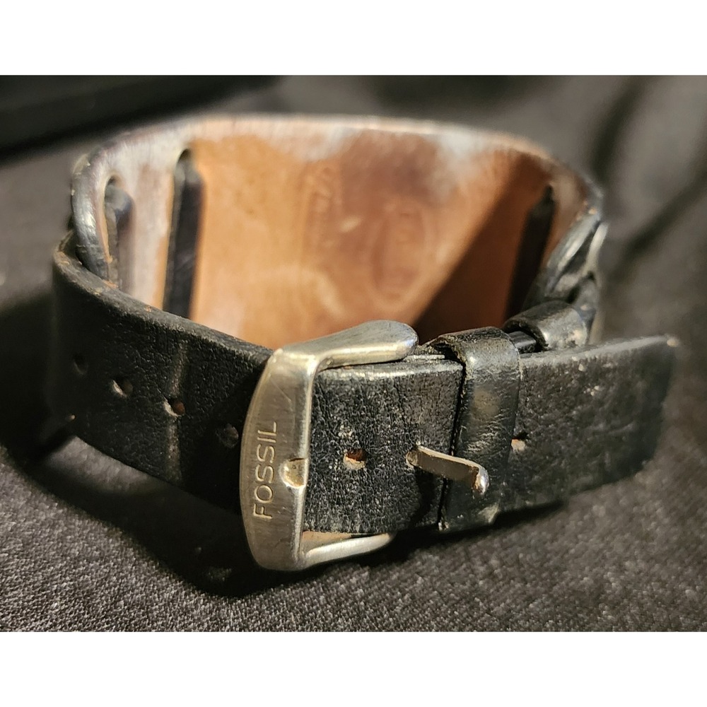 Y2K Fossil Big Tic Black Leather Cuff Watch Silver Dial Laced Wide Band READ - Picture 7 of 9